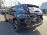 Certified 2024 Jeep Grand Cherokee Limited image 4