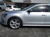 Used 2015 Volkswagen Passat TDI SEL Premium image 4