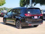 New 2025 Chrysler Pacifica Select image 4