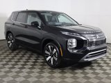 New 2025 Mitsubishi Outlander SE image 2