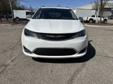 Used 2018 Chrysler Pacifica Limited image 2