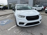 New 2025 Chrysler Pacifica Premium image 4
