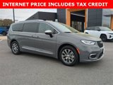 New 2025 Chrysler Pacifica Pinnacle image 2