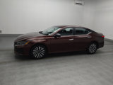 Used 2024 Nissan Altima 2.5 SV image 2