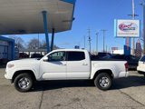 Used 2016 Toyota Tacoma SR image 2