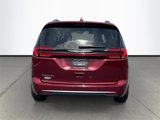 Used 2021 Chrysler Pacifica Touring-L image 6