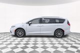 New 2025 Chrysler Pacifica Pinnacle image 4