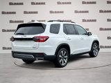 New 2025 Honda Pilot Touring image 5