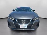 Used 2022 Nissan Maxima SV image 2