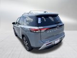 New 2025 Nissan Pathfinder Platinum image 5