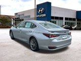 Used 2024 Lexus ES 300h Ultra Luxury image 3