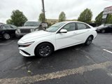 Used 2024 Hyundai Elantra SEL image 2