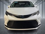 Used 2025 Toyota Sienna LE image 2