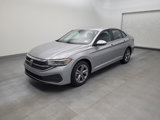 Used 2024 Volkswagen Jetta SE image 2