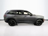 Used 2023 Jeep Grand Cherokee Altitude image 4