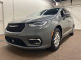 Used 2022 Chrysler Pacifica Touring-L image 5