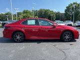 Used 2023 Toyota Camry SE image 4