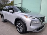 Used 2023 Nissan Rogue SV image 2