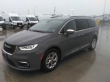 Used 2022 Chrysler Pacifica Limited image 3
