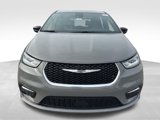 New 2025 Chrysler Pacifica Select image 3