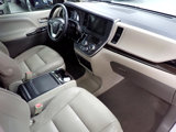 Used 2017 Toyota Sienna XLE image 6