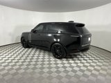 Certified 2025 Land Rover Range Rover SE image 3