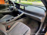 Used 2023 Hyundai Elantra SEL w/ Convenience Package image 4
