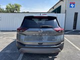 Used 2023 Nissan Rogue SV image 4
