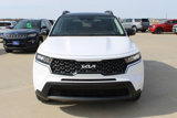 Used 2022 Kia Sorento S w/ Panoramic Sunroof Package image 2