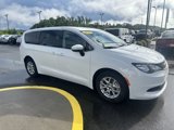 Used 2022 Chrysler Voyager LX image 5
