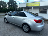 Used 2010 Kia Forte EX image 2