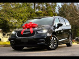 Used 2024 Chrysler Pacifica Limited image 2