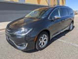 Used 2018 Chrysler Pacifica Limited image 3