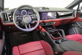 Used 2025 Porsche Cayenne Coupe image 4
