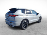 New 2024 Mitsubishi Outlander SE image 4