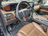 Used 2023 Lincoln Navigator Reserve image 5
