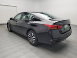 Used 2023 Nissan Altima 2.5 SV image 5