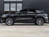 Certified 2025 Porsche Cayenne image 2