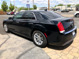 Used 2017 Chrysler 300 C image 4