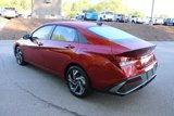 Used 2025 Hyundai Elantra Sport image 3