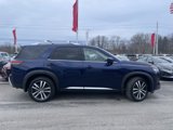 New 2025 Nissan Pathfinder Platinum image 2