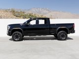 Used 2025 GMC Sierra 2500 AT4X image 2