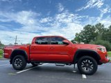 Used 2018 Toyota Tacoma TRD Off-Road image 3