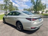 Used 2023 Lexus ES 300h w/ Premium Package image 5