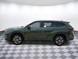 New 2025 Toyota Highlander XLE image 4