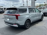New 2025 Kia Carnival EX image 3