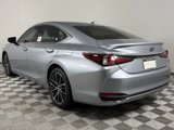 New 2025 Lexus ES 300h w/ Premium Package image 4