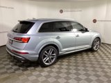 Certified 2025 Audi SQ7 Prestige image 4