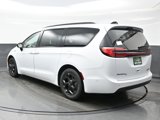 New 2025 Chrysler Pacifica Premium image 4