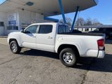 Used 2016 Toyota Tacoma SR image 3